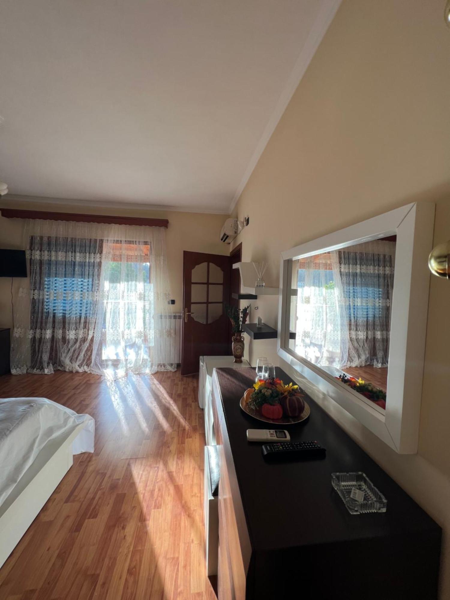 Guest House Pulake Berat Dış mekan fotoğraf