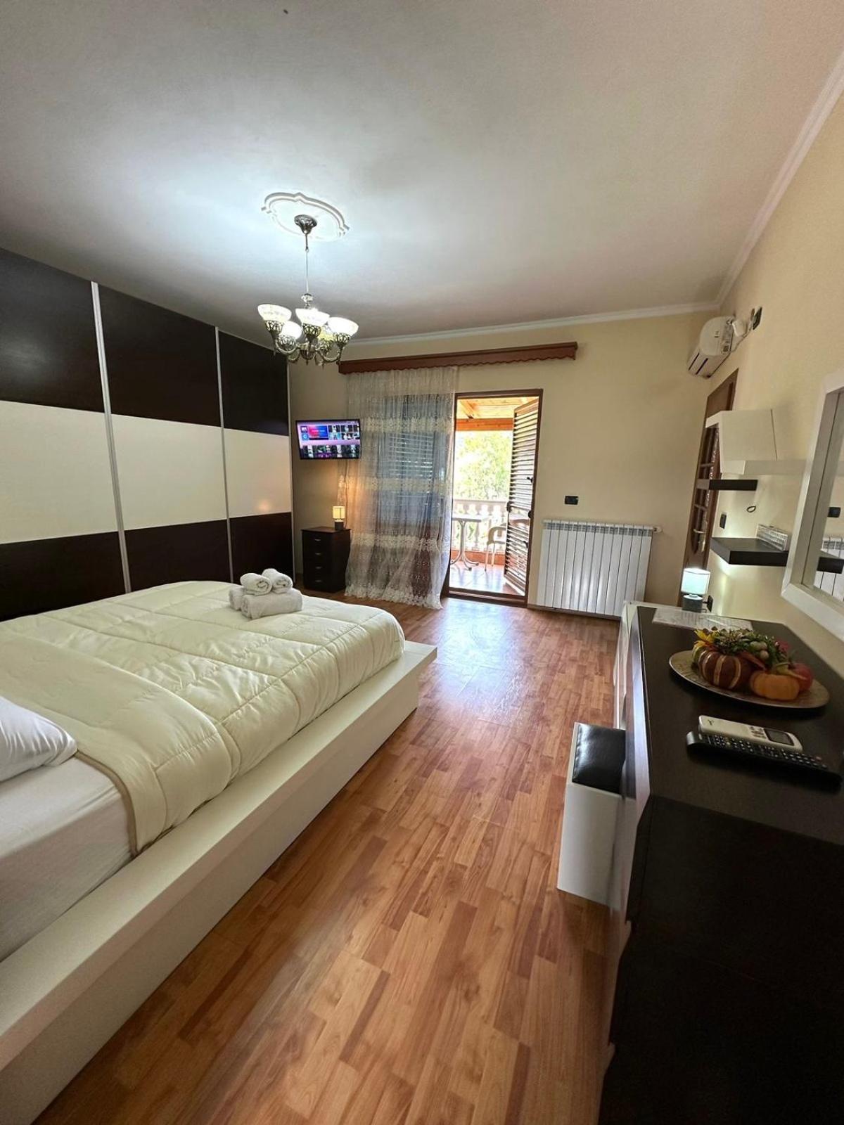 Guest House Pulake Berat Dış mekan fotoğraf