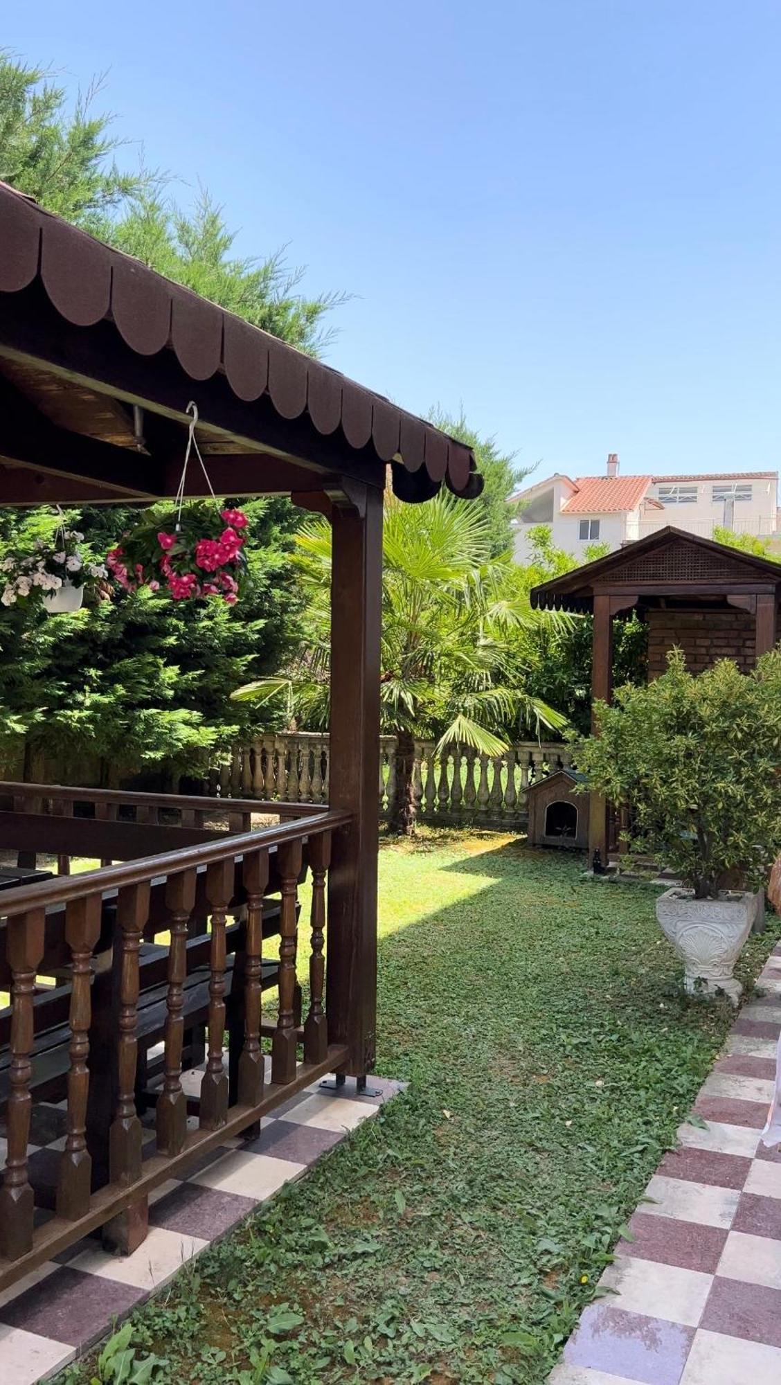 Guest House Pulake Berat Dış mekan fotoğraf