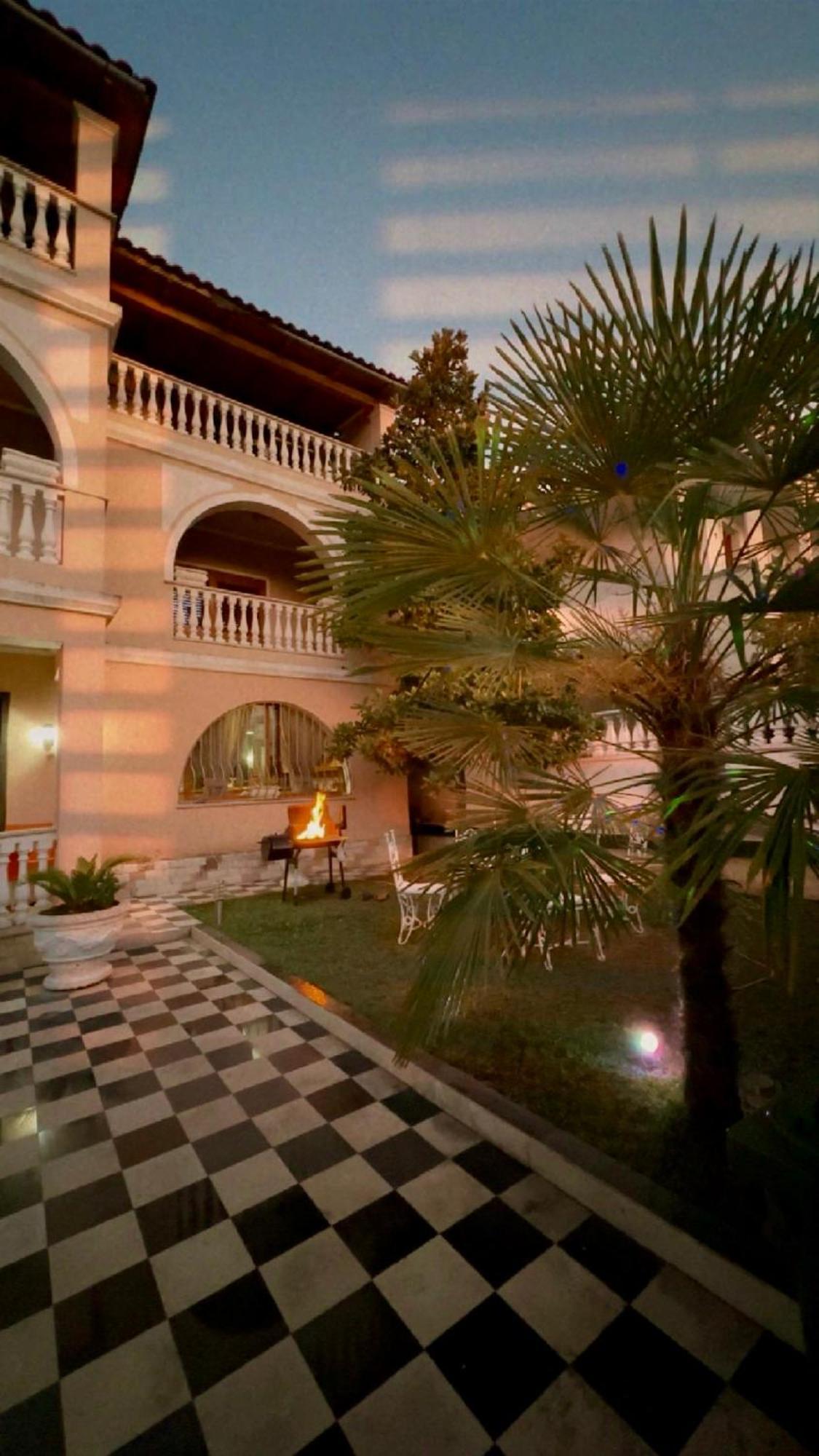 Guest House Pulake Berat Dış mekan fotoğraf